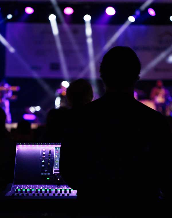 Sound Engineer in a live event